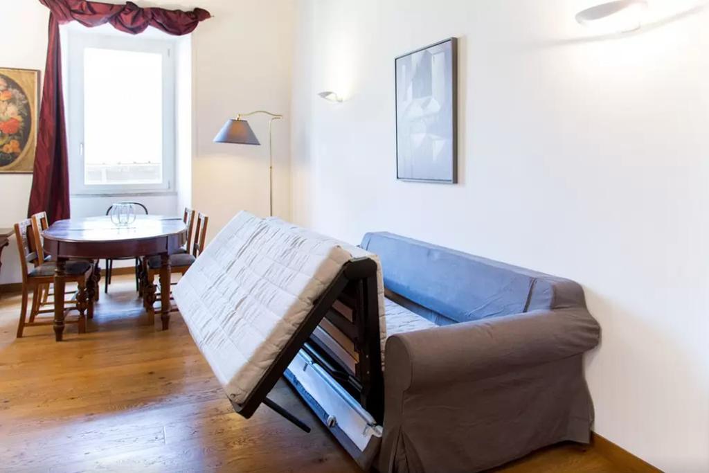 Elegant Apartment Near The Vatican And Piazza Navona Rome Exterior photo